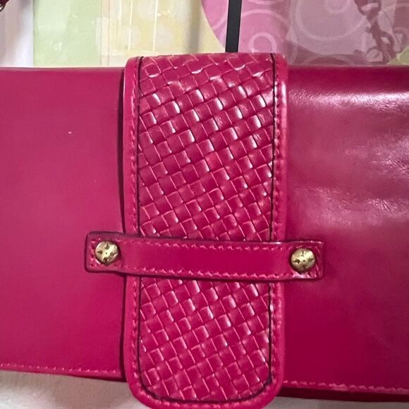NWT Patricia Nash Fuchsia Elba Flap Convertible Crossbody Distressed Leather - Picture 6 of 13